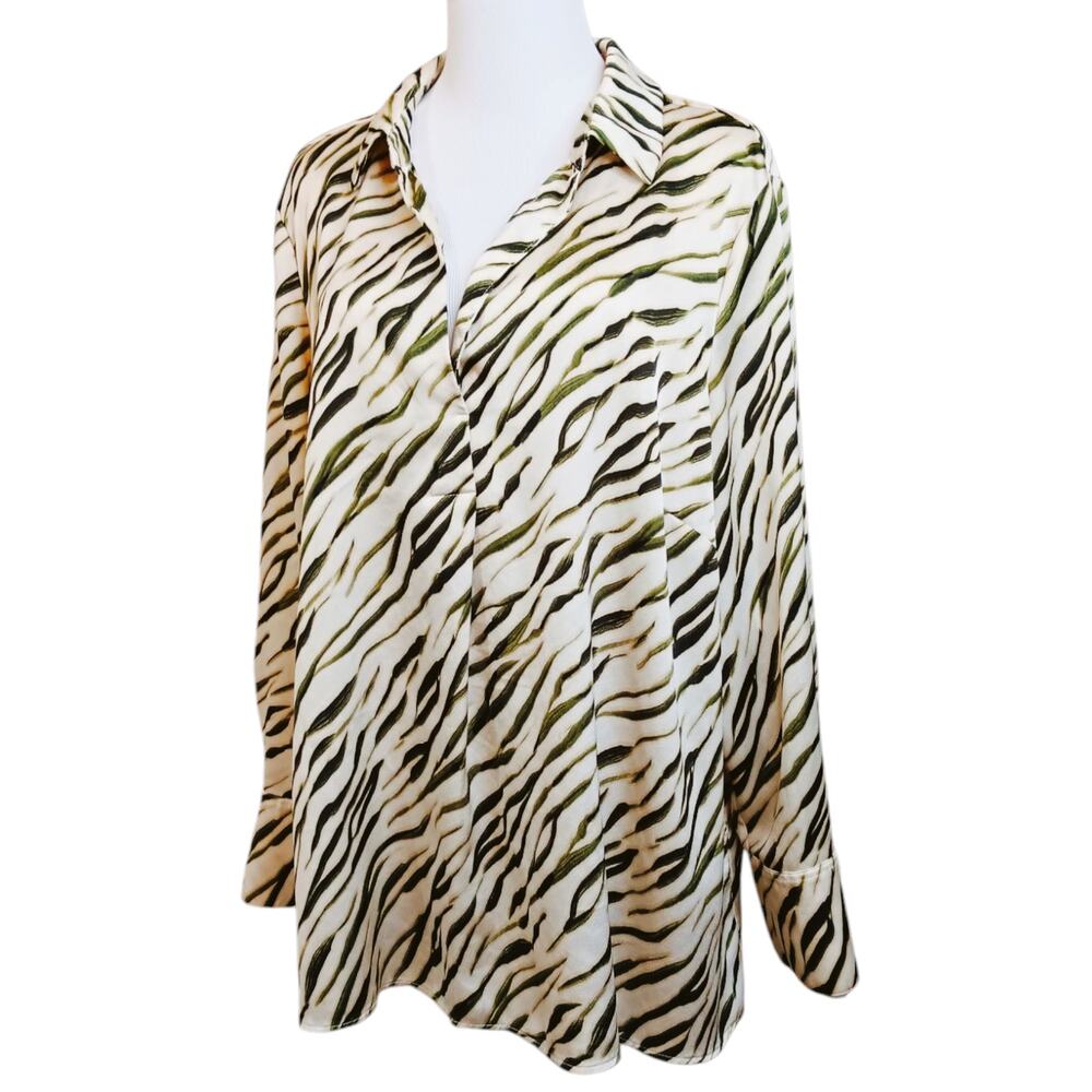 VINCE CAMUTO Blouse Top 2X Career Office Dressy VNeck Chic Cream Greenery Animal